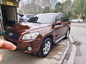 Toyota RAV4 2.0L Edición Premium 2013 Usada, Automática, Tracción Delantera, Gasolina, SUV en Excelentes Condiciones de Funcionamiento, Mejor Precio de Venta - Product Image 3