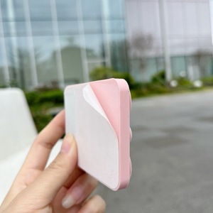 Étui de téléphone en vrac en gros à montage adhésif accessoire de poignée de cellule support de jouet de téléphone portable d'aspiration de silicone avec le support se pliant en métal - Product Image 6