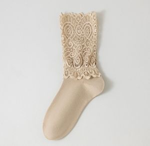 Chaussettes mi-mollet tendance avec bordure en dentelle, style japonais, chaussettes plissées - Product Image 3
