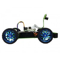 El robot de carreras PiRacer AI alimentado por Raspberry Pi 4 es compatible con el proyecto DonkeyCar