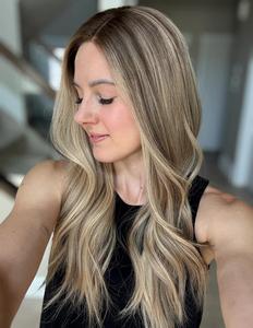 Kingdom Virgin European Hair Dimension Blonde Balayage avec racine brun foncé Noeud unique Luxe Lace Top Light Layer Perruque pour femmes - Product Image 1