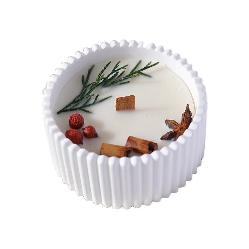 7,9 x 3,8 cm, style pin et baies