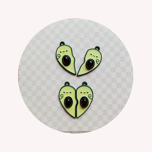 จี้รูปหัวใจครึ่งซีกอะโวคาโดน่ารัก 100 คู่ ทำจากเรซิ่น เหมาะสำหรับเป็นของขวัญให้เพื่อนสนิท พี่น้องสาว หรือเด็กผู้หญิง - Product Image 3