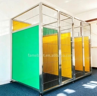 Cage en treillis métallique en acier inoxydable épais, façade en verre trempé, paroi solide en HDPE