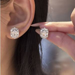 High Quality Luxury Moissanite <b>Stud</b> <b>Earrings</b> For Women Classic Solitaire Style Fine Jewelry For Gift And Daily Wear - Product Image 2