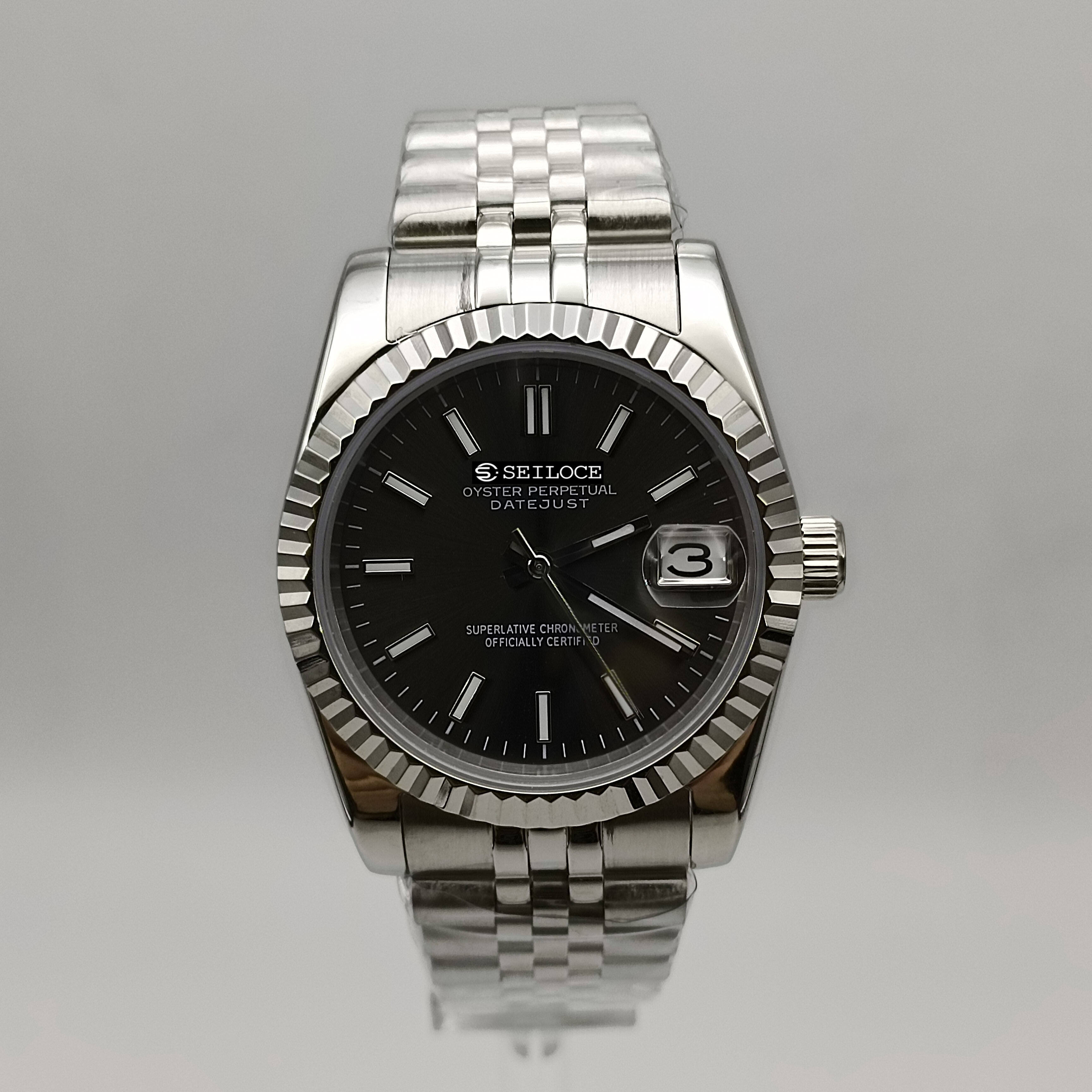 ตัวเรือนสีเงิน+หน้าปัดสีดำ