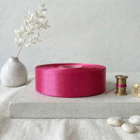 Ruban en satin de polyester rose bonbon, haute résistance des couleurs, plus de 196 couleurs en stock pour accessoires vestimentaires et garnitures de lingerie