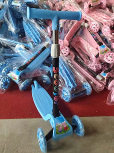 Venta Directa de Fábrica Scooter de la Mejor Calidad Monopatín Patinete Nuevo para Niños y Niñas Carrito de Patinaje Adorable Regalo para Niños Regalo para Fiestas - Product Image 6