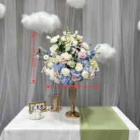Boule de fleurs artificielle décorative de 80 cm, composée de roses en soie blanches, d'hortensias et de verdure, pour centre de table