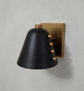 Applique murale conique en laiton artisanal avec abat-jour noir mat, style moderne du milieu du siècle, lampe murale en laiton artisanal conique, LED E26 - Product Image 5