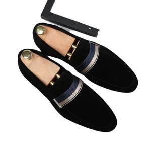 รองเท้าอ็อกซ์ฟอร์ดหนังแท้ทรงเหลี่ยมแบบเย็บต่อกัน น้ำหนักเบา ระบายอากาศได้ดี สำหรับผู้ชาย ออกแบบโดยดีไซเนอร์ชาวอิตาลี เหมาะสำหรับงานเลี้ยง งานแต่งงาน แบบผูกเชือก - Product Image 1