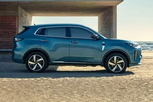 2024 véhicules de luxe aux nouvelles énergies Changan NEVO Q05 SUV hybride longue portée 60KM édition chaude voitures électriques à vendre - Product Image 4