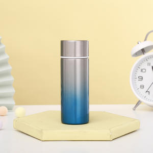 Vente en gros de mini gobelets de poche 150 <span class=keywords><strong>ml</strong></span>/<span class=keywords><strong>120</strong></span> <span class=keywords><strong>ml</strong></span> en acier inoxydable 304, <span class=keywords><strong>tasse</strong></span> à café sous vide à <span class=keywords><strong>double</strong></span> <span class=keywords><strong>paroi</strong></span>, bouteille d'eau isolée mince - Product Image 2