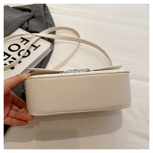 Sac <span class=keywords><strong>à</strong></span> bandoulière en PU léger <span class=keywords><strong>à</strong></span> grande capacité pour femmes, avec fermeture magnétique, vente en gros, mode féminine, <span class=keywords><strong>Black</strong></span> <span class=keywords><strong>Friday</strong></span>, Noël - Product Image 5