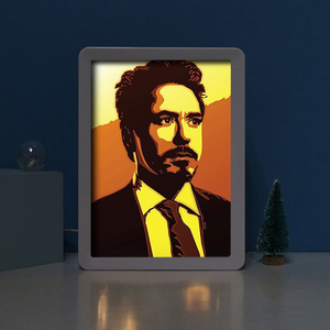 Lampu Meja LED 3D Custom Gambar Karakter <span class=keywords><strong>Film</strong></span> <span class=keywords><strong>Tony</strong></span> Stark dalam Bingkai Kotak Bayangan Plastik - Product Image 4