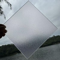 Plaques en polycarbonate solide mat à surface dépolie transparente pour les bureaux modernes, les hôtels, les cloisons de bâtiments