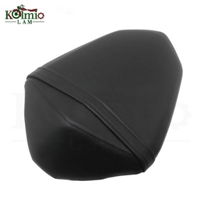 Coussin de siège passager arrière KOLMIO-LAM compatible avec la moto <span class=keywords><strong>KAWASAKI</strong></span> <span class=keywords><strong>Z800</strong></span> 2013-<span class=keywords><strong>2018</strong></span> - Product Image 2