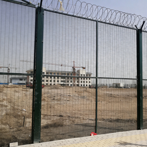 Fabricant de panneaux de garde-corps en treillis soudé 3D incurvé fournit des panneaux de garde-corps en treillis soudé - Product Image 3