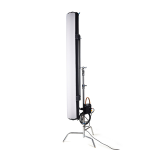 Equipo de Video Profesional M18C <span class=keywords><strong>Max</strong></span> <span class=keywords><strong>1</strong></span>*8 200W Luces de Cojín de Aire a Todo Color para Fotografía y Transmisión - Product Image 1