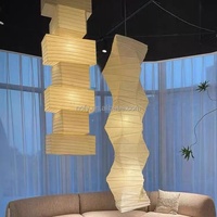 Lampe suspendue en papier de forme unique personnalisée avec grand abat-jour pour la lanterne en papier de la villa du salon