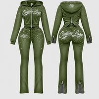 Ensemble de survêtement vintage 2 pièces pour femme avec logo personnalisé du fabricant OEM, respirant, comprenant un sweat à capuche court et un pantalon de survêtement à taille élastique et ourlet fendu