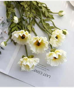 Tiges d'anémones artificielles blanches K39 en PU, aspect réaliste, fausses fleurs avec centre pour bouquets de mariage - Product Image 2