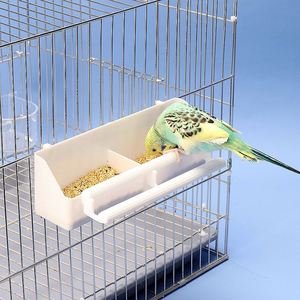 Comedero Rectangular Ecológico de Plástico para Loros y Pájaros - Tazón Colgante para Comida con Accesorios para Jaulas - Product Image 2