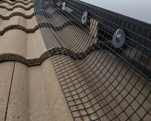 Maille anti-oiseaux galvanisée de 1,0 mm de diamètre, 8 pouces, résistante aux intempéries, pour panneaux solaires - Product Image 2