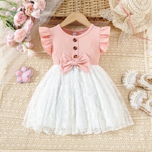 ชุดเดรสเด็กผู้หญิงแขนระบายประดับโบว์ใหญ่ผ้าลูกไม้ปะติดปะต่อสไตล์เจ้าหญิงลำลองสำหรับฤดูร้อน - Product Image 1