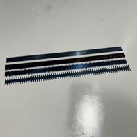 Raclette crantée auto-nivelante en acier de qualité industrielle taille 3mm carrée de soutien personnalisable OEM/ODM