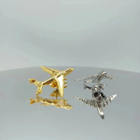 Broche en Nickel doré en forme d'avion personnalisée, vente en gros