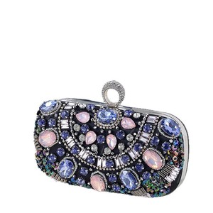 Bolso de mano de poliéster brillante con bordado de cuentas hecho a mano, estilo nuevo transfronterizo, con diamantes incrustados y cierre de hebilla para bolso Tanjing - Product Image 5