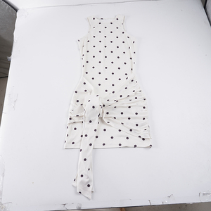 Robe mini moulante sexy Y2K à pois pour femme, sans manches, dos nu, à nouer, coupe ajustée, pour club, vente en gros - Product Image 6