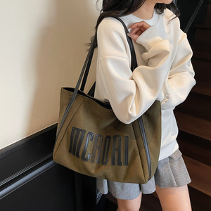 Sac fourre-tout grande capacité pour femme, nouvelle collection automne-hiver, sac à main vintage en peau de mouton, sac à bandoulière en cuir sablé avec fermeture éclair - Product Image 2