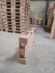 Hojas de deslizamiento de madera con tratamiento térmico industrial personalizado Entrada de 4 vías y doble cara Apilable Ligero para exportar flete aéreo y marítimo - Product Image 3