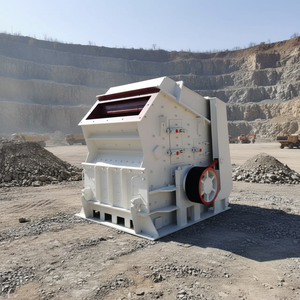 Concasseurs à percussion pour l'exportation vers l'Afrique. Concasseurs à percussion verticaux hydrauliques de type ouvert pour le broyage du <span class=keywords><strong>granit</strong></span>, du calcaire et du béton. - Product Image 1