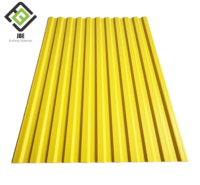 Fabricant de panneaux de plafond en PVC de haute qualité en vente en gros Tuile de plafond jaune blanc pour l'extérieur de la maison industrielle
