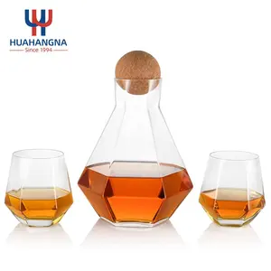 Goldrand Einzigartige geometrische gekippte Wein Whisky Glas Tasse 10oz benutzer definierte Logo Crystal Diamond Whisky Shot Tasting Glas