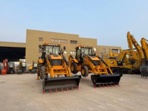 Retroexcavadora JCB 3CX completamente nueva, 4x4, potencia estable, bajo consumo de combustible. Multifuncional para excavación, carga y limpieza de terrenos. - Product Image 4