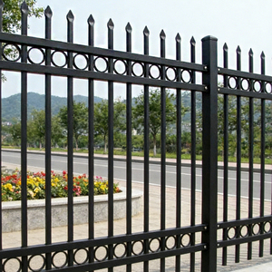Paneles de Cerca Metálica Negra al por Mayor, <span class=keywords><strong>con</strong></span> Puntas Verticales en Forma de Lanza, Cerca de Acero Prensado, Acero Galvanizado para Jardín Exterior - Product Image 1