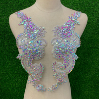 Applique florale en strass pour épaule, paire de patchs pour robe de mariée, de soirée ou de concours, décoration en tissu brodé de perles