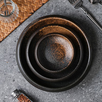 Petite assiette en céramique de porcelaine fine, style mignon, pour snacks, sauces et assaisonnements, idéale pour restaurants et hôtels