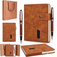Coffret Cadeau Carnet en Cuir PU Marron Rigide avec Boucle pour Stylo et Fermeture à Pression, Boîte Cadeau de Papeterie avec Stylo pour Hommes d'Affaires
