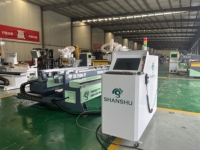 Machine de perçage automatique de trous de serrures de porte, Centre de fabrication de portes CNC intelligent, Équipement complet de traitement des portes en bois