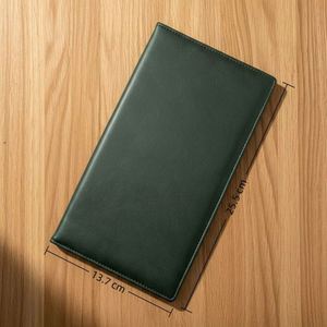 Cubierta Moderna para Menú de Cuero PU con 2 Bolsillos para Tarjetas, Logotipo Grabado, Diseño Portátil para Regalos Promocionales de Cafeterías/Bares - Product Image 6