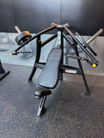 Machine à presser les pectoraux assise à charge libre avec bras convergents indépendants, équipement de musculation professionnel pour salle de sport
