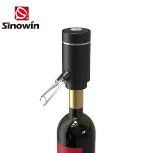 Distributeur et <span class=keywords><strong>aérateur</strong></span> <span class=keywords><strong>de</strong></span> <span class=keywords><strong>vin</strong></span> électrique numérique instantané portable en acier inoxydable, vente chaude - Product Image 3