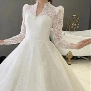 2025 S0281H vestido de novia de moda de talla grande elegante vestido de novia Formal cuello alto diseño real patrón de encaje gran oferta capilla - Product Image 1