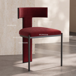 Chaises d'hôtel en gros, style nordique <span class=keywords><strong>de</strong></span> luxe, en métal noir, modernes, en cuir et velours, <span class=keywords><strong>pour</strong></span> salles à manger, banquets <span class=keywords><strong>de</strong></span> <span class=keywords><strong>mariage</strong></span> et hôtels - Product Image 1