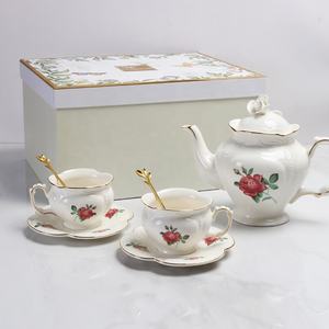 Service à thé en porcelaine motif fleur européenne service à thé en céramique promotionnel avec boîte-cadeau - Product Image 1